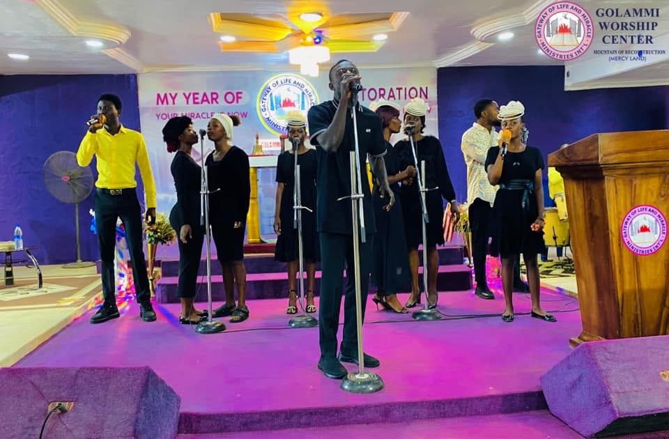 Golammi Worship Center - Praise